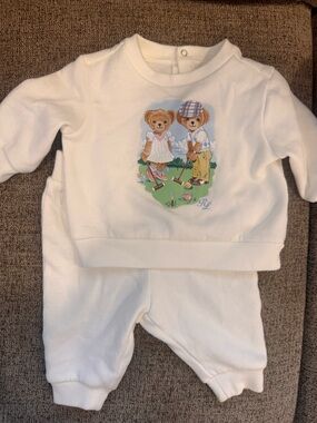Ralph Lauren White Kids Sweatshirt with Golfing Bear Graphic